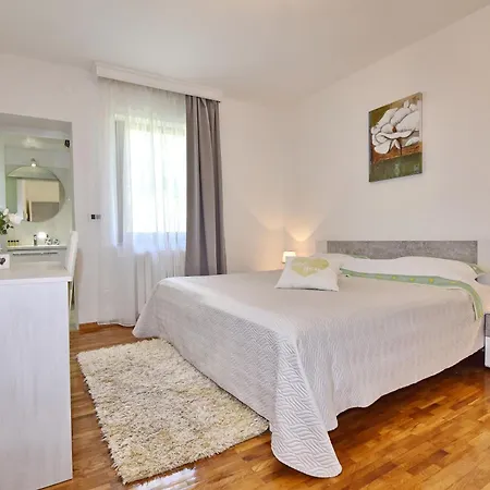 House Stella Brigita By Istrialux * Brajkovići