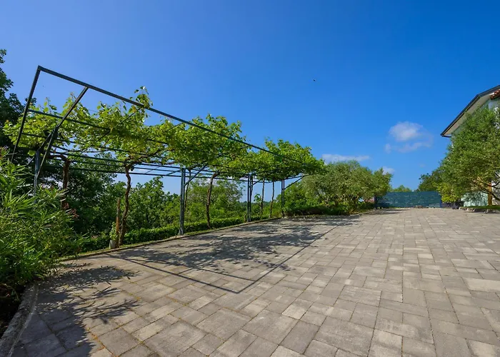 House Stella Brigita By Istrialux