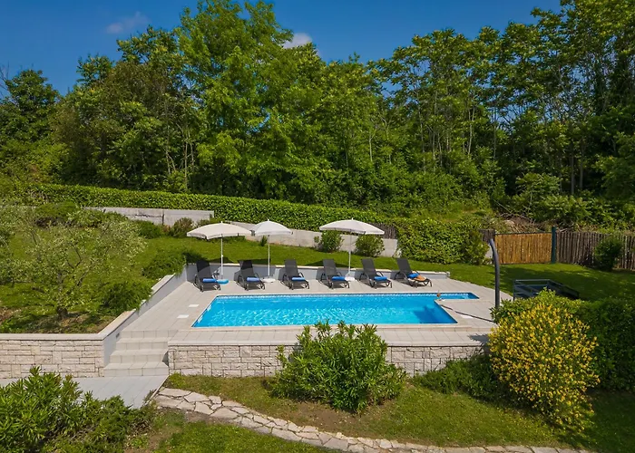 House Stella Brigita By Istrialux